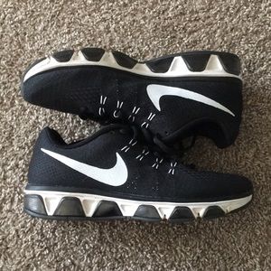 Women’s size 8.5 Nike Air Max Tailwind 8 shoes